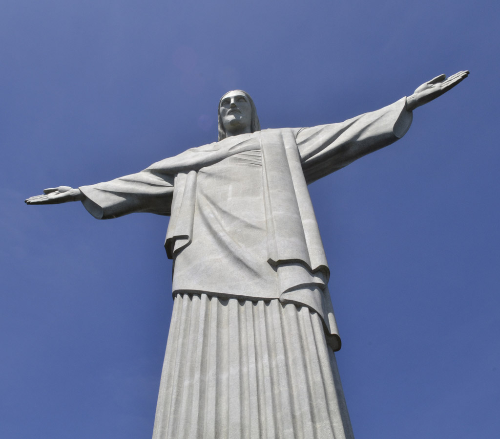 Braços abertos sobre a Guanabara