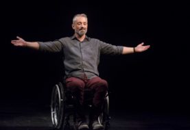 “ÍCARO”, DE LUCIANO MALLMANN, DESMISTIFICA UNIVERSO DOS CADEIRANTES POR MEIO DO TEATRO DOCUMENTAL