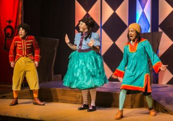 Tropicalinha - Caetano e Gil para crianças' volta ao cartaz, no Teatro Clara Nunes, a partir de 23 de março