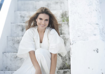 Cantora Gospel Aline Barros faz segunda Live “Worship Life em casa 2” com grandes canções, dia 12 de maio às 17:00