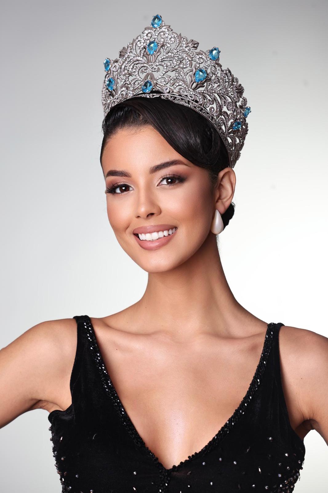 Luana Cavalcante, Miss Brasil Universe 2024, retorna a Recife em meio à grande emoção popular