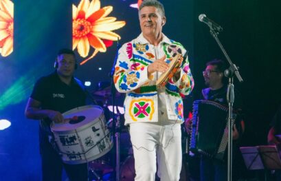 Festa de Vaqueiros de Barreiros tem início consagrador com casa cheia e show emocionante de Del Feliz