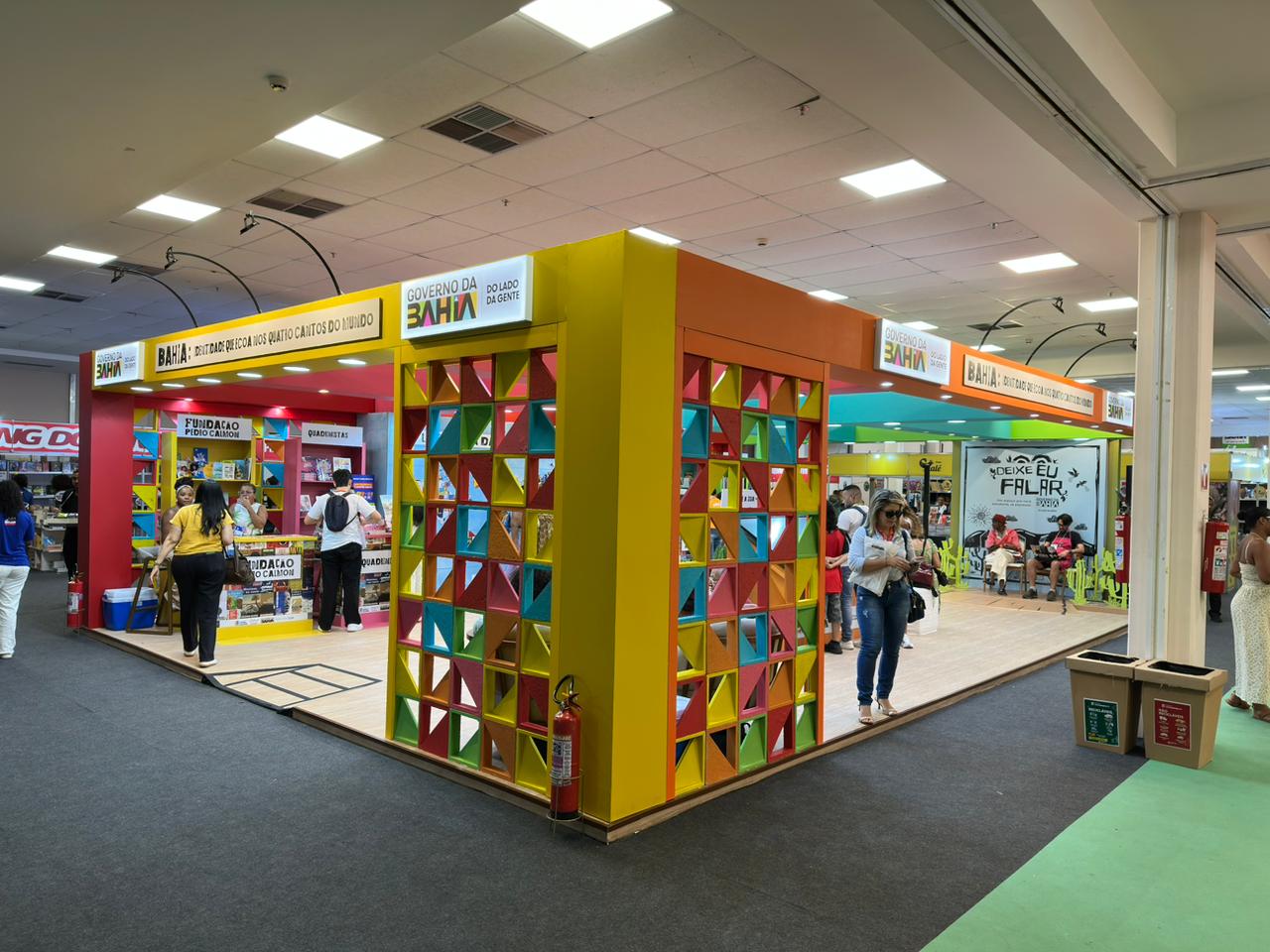 Marcas levam ativações, ações sociais e conteúdo para a Bienal Bahia e são destaque no evento