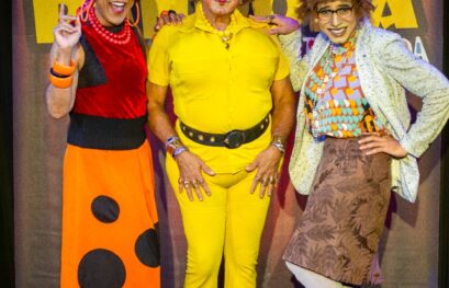 A CIA BAIANA DE PATIFARIA  se despede de  FANTA & PANDORA, UMA FOLIA EM CENA  2 ÚLTIMAS APRESENTAÇÕES DA TEMPORADA NA PITUBA  DIAS 16 E 23 DE MAIO, SÁBADOS ÀS 19H, NO TEATRO MÓDULO!  Vem aí A VIDA É UM CABARÉ!