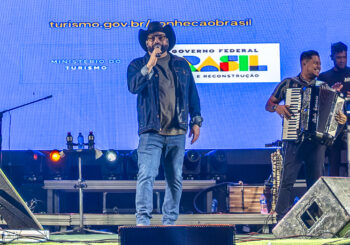 JAIRO BARBOZA CELEBRA A CULTURA E A FÉ NO FESTIVAL DA TREZENA DE SANTO ANTÔNIO EM RUY BARBOSA