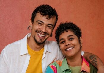 “Num Trem Pras Estrelas” celebra Cazuza e Cássia Eller em noite de música e poesia em Salvador