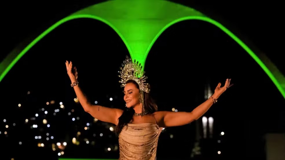 Paolla Oliveira é anunciada como a nova rainha de bateria da Imperatriz Leopoldinense