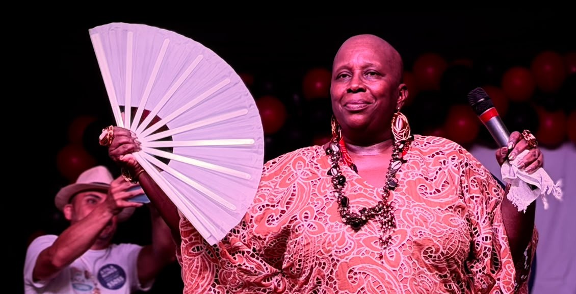 Margarete Mendes, a Negona do Axé, celebra 66 anos com grande festa